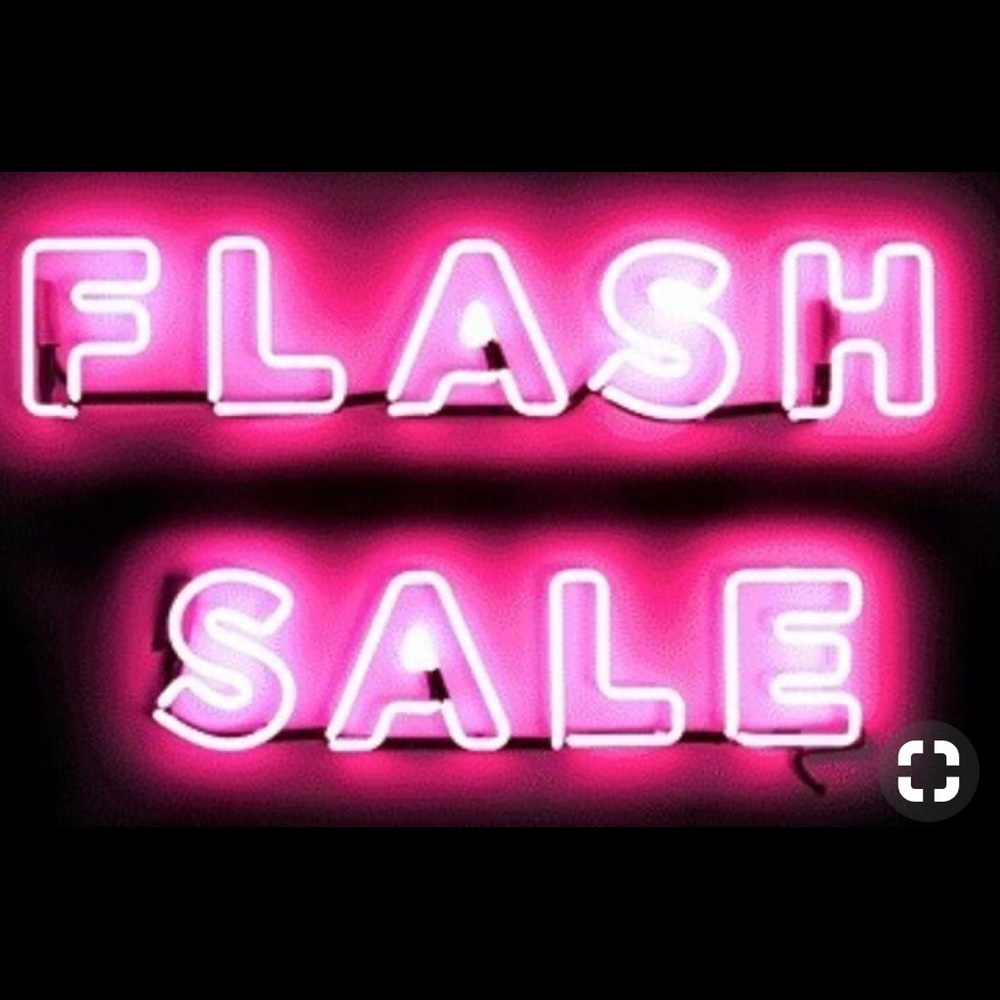 ENDING SOON! $10 LuLaRoe! Agnes & Dora!